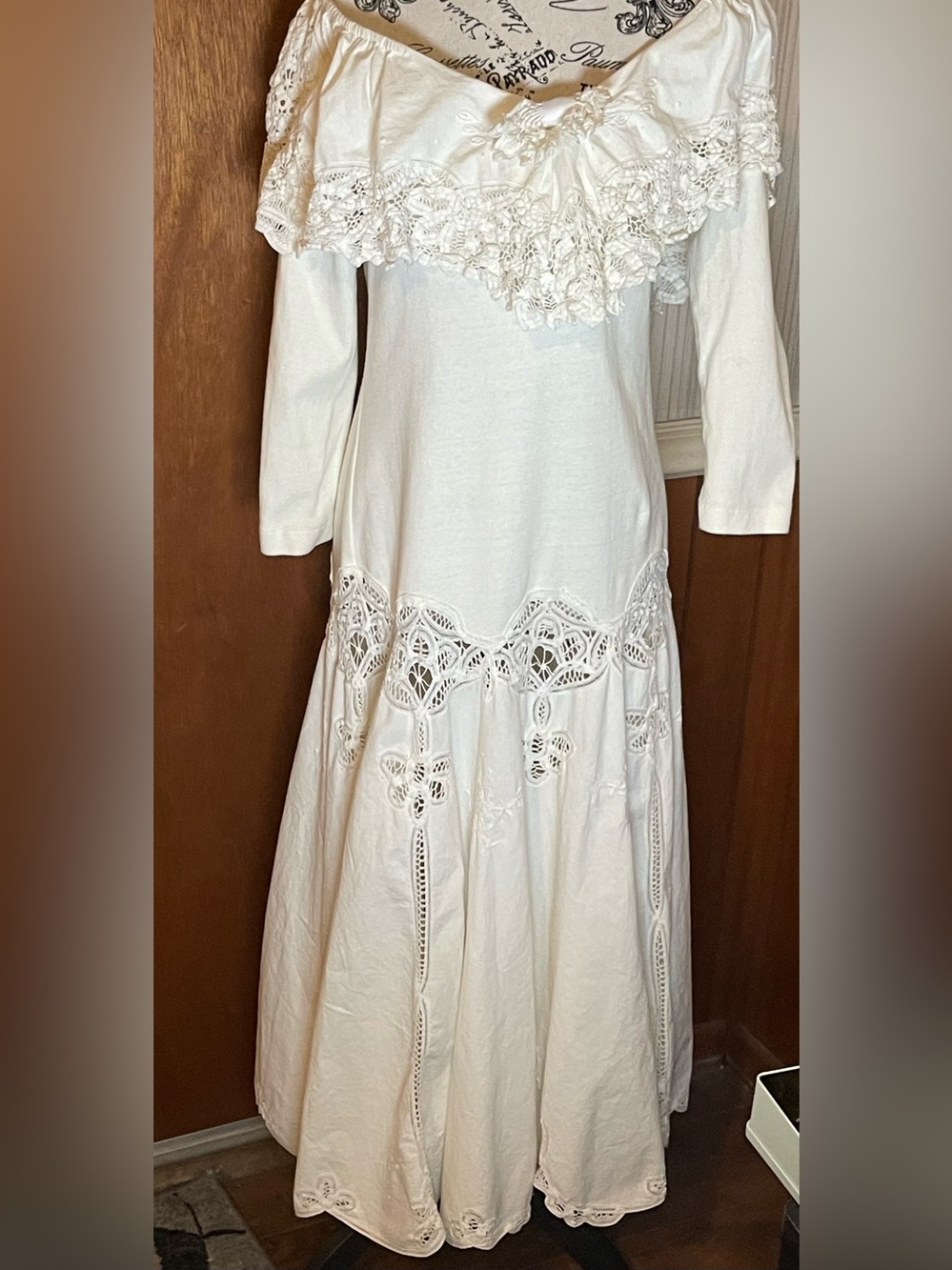 1970s Cottagecore White Wedding Dress Boho Prairie Lace Maxi GYM California 10